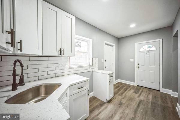 Philadelphia, PA 19142,6037 ELMWOOD AVE