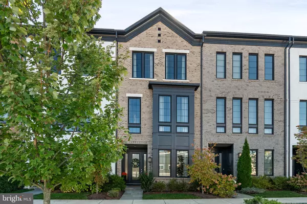 Ashburn, VA 20147,20287 SAVIN HILL DR