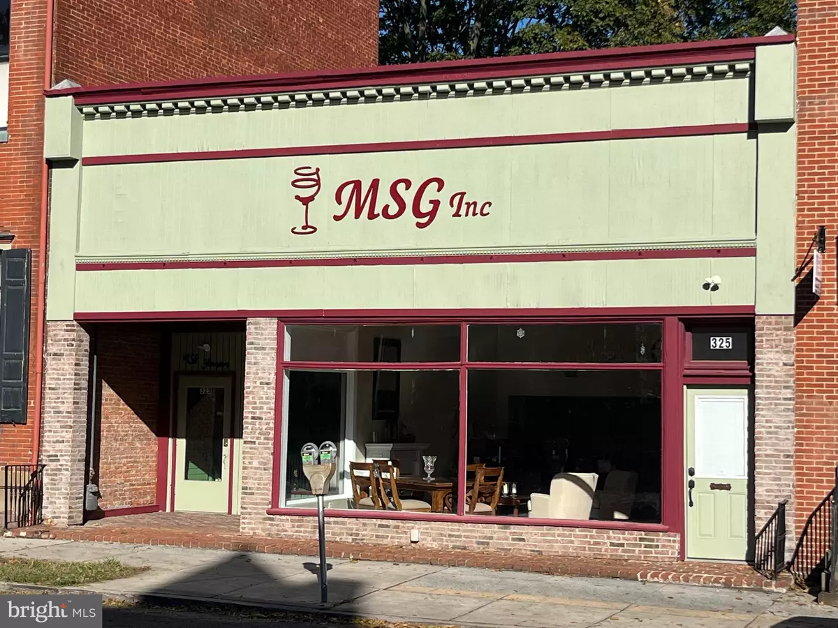 York, PA 17403,325 E MARKET ST