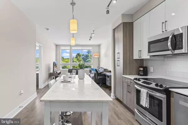 Oxon Hill, MD 20745,145 RIVERHAVEN DR #359