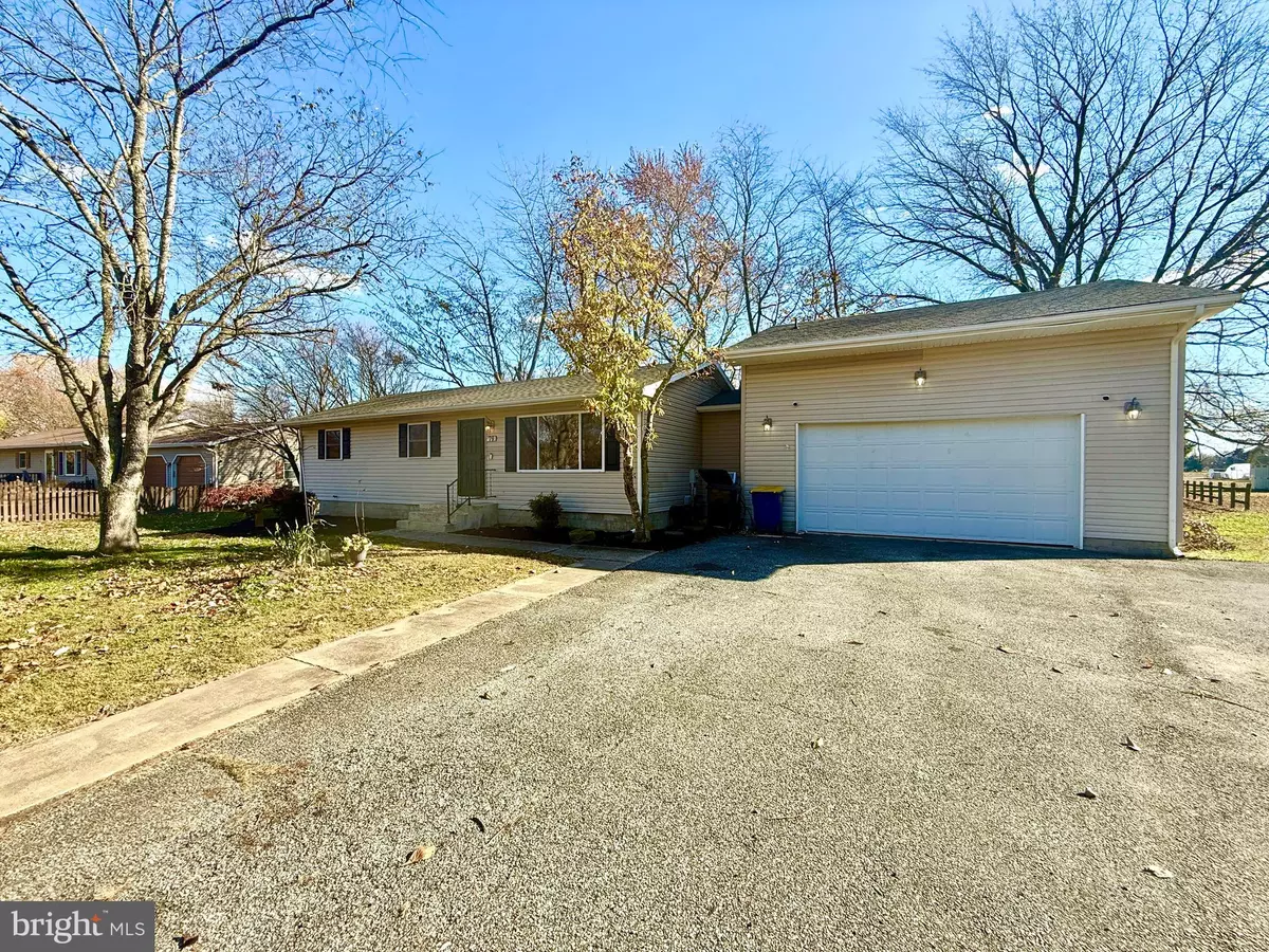 Felton, DE 19943,79 ORCHARD AVE