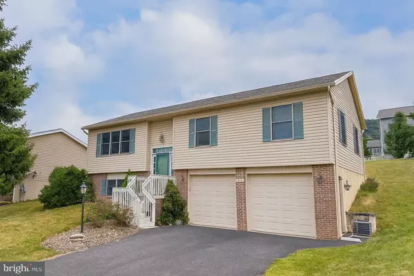213 1ST AVENUE, State College, PA 16801