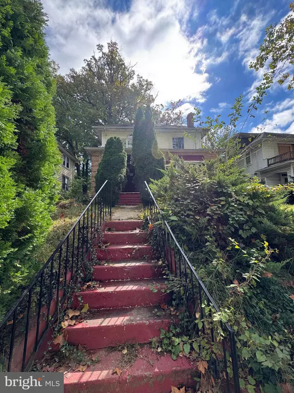 4011 CARLISLE AVE, Baltimore, MD 21216