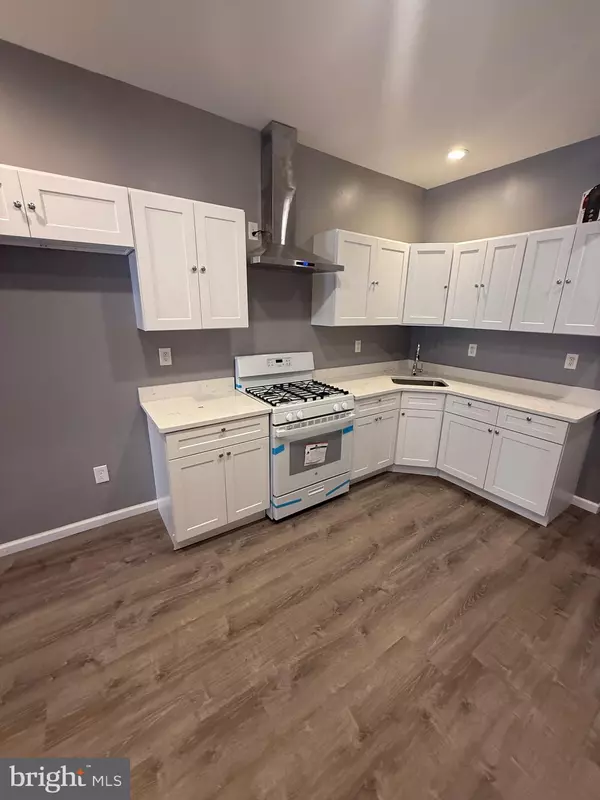 1216 MORTON ST, Camden, NJ 08104