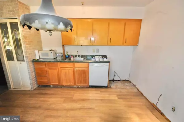 Mantua, NJ 08051,383 MONTGOMERY DR