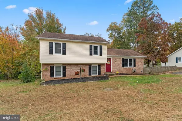 Fredericksburg, VA 22407,909 STONEWALL LN