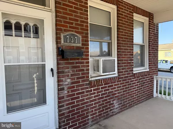 York, PA 17403,737 WALLACE ST