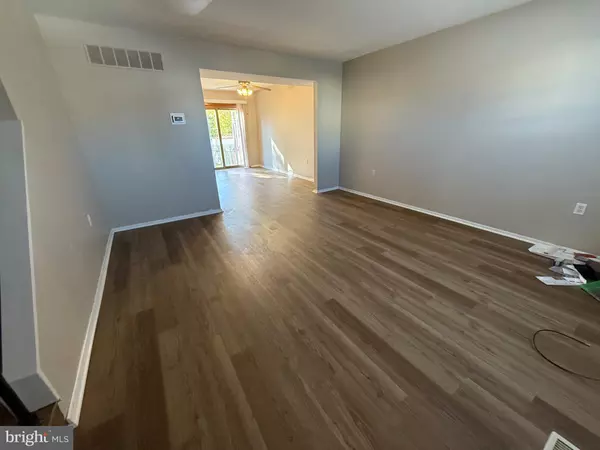 Rosedale, MD 21237,34 KING CHARLES CIR #34