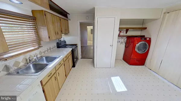 New Park, PA 17352,118 CAREA RD