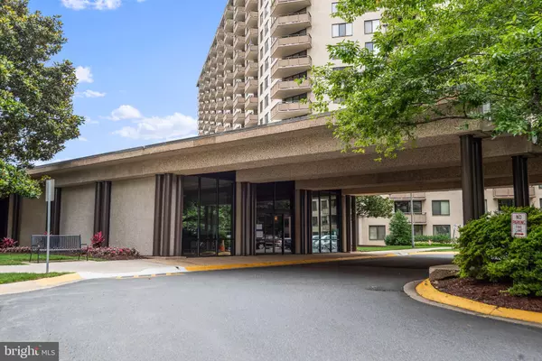 5225 POOKS HILL RD #1416N, Bethesda, MD 20814