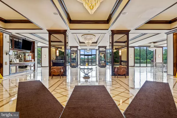 Bethesda, MD 20814,5225 POOKS HILL RD #1416N