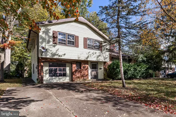 Cherry Hill, NJ 08034,223 DRAKE RD