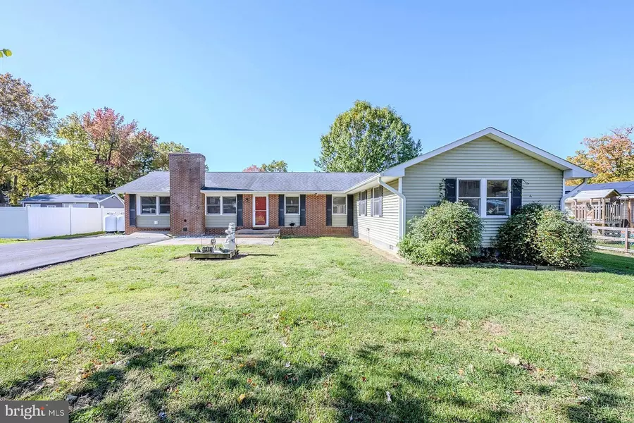 1218 PINE AVE, Edgewater, MD 21037