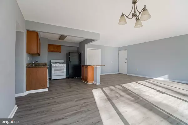 Adelphi, MD 20783,1822 METZEROTT RD #205