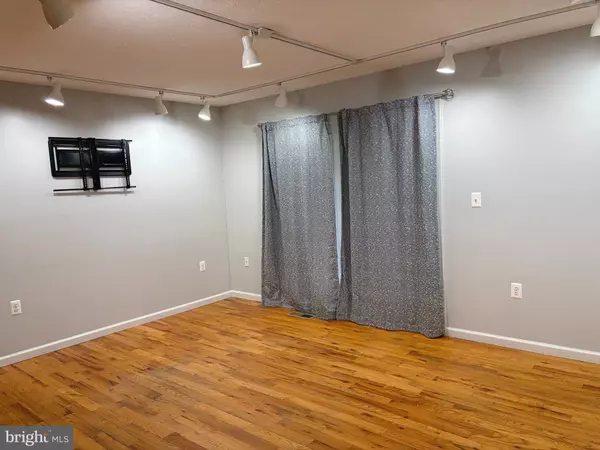 Inwood, WV 25428,418 TRUE APPLE WAY