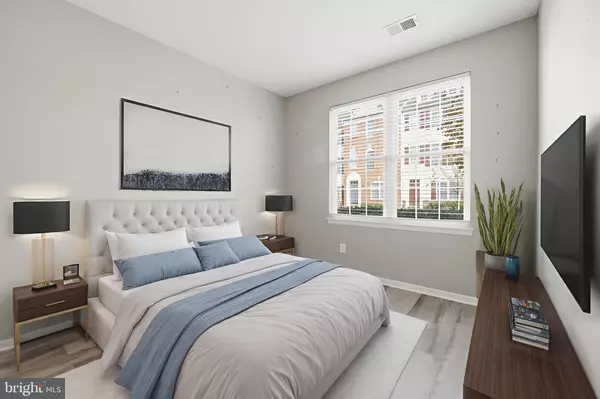 Chantilly, VA 20152,42799 SYKES TER