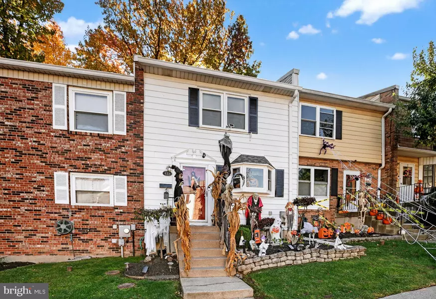 423 N MOUNT VERNON CIR, Bensalem, PA 19020