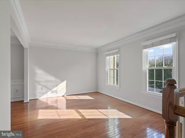 Vienna, VA 22182,2012 PIERIS CT