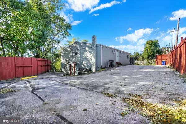 York, PA 17404,321 DEWEY ST