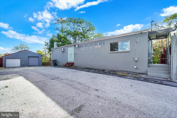 York, PA 17404,321 DEWEY ST