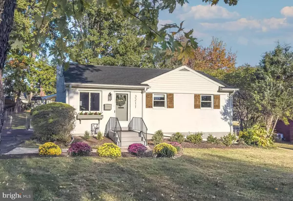 Falls Church, VA 22042,3211 GARY CT