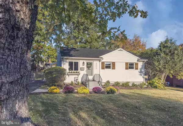 3211 GARY CT, Falls Church, VA 22042