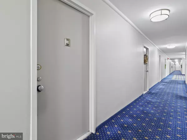 Alexandria, VA 22314,801 N PITT ST #306