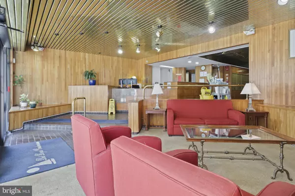 Alexandria, VA 22314,801 N PITT ST #306