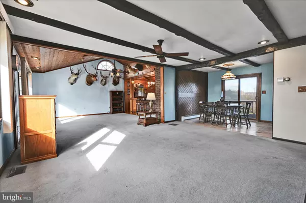 Mohrsville, PA 19541,156 MANOR DR