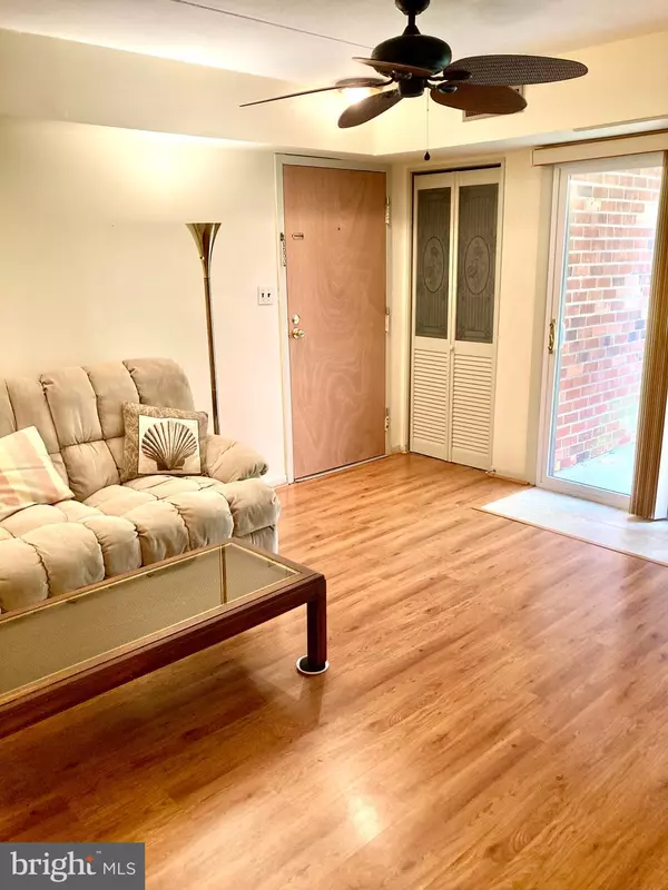 Dover, DE 19904,4 DOVER HALL