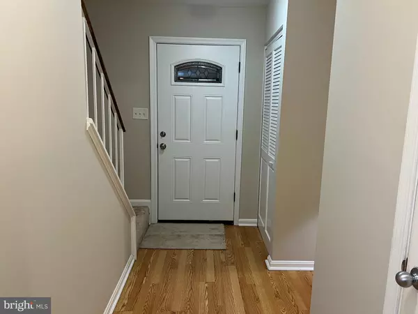 Burke, VA 22015,6322 DRACO ST