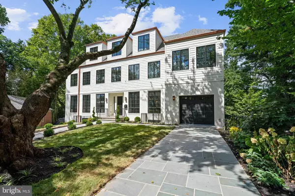 2850 ARIZONA TER NW,  Washington,  DC 20016