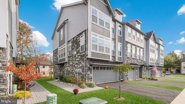 Perkasie, PA 18944,42 INDEPENDENCE CT