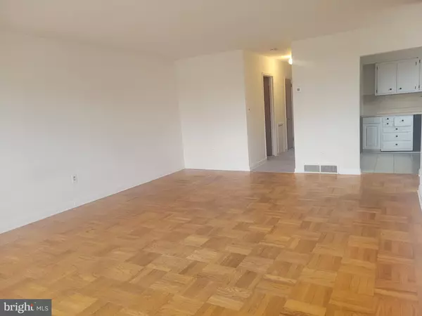 Norristown, PA 19401,807 SELMA ST #2ND FL