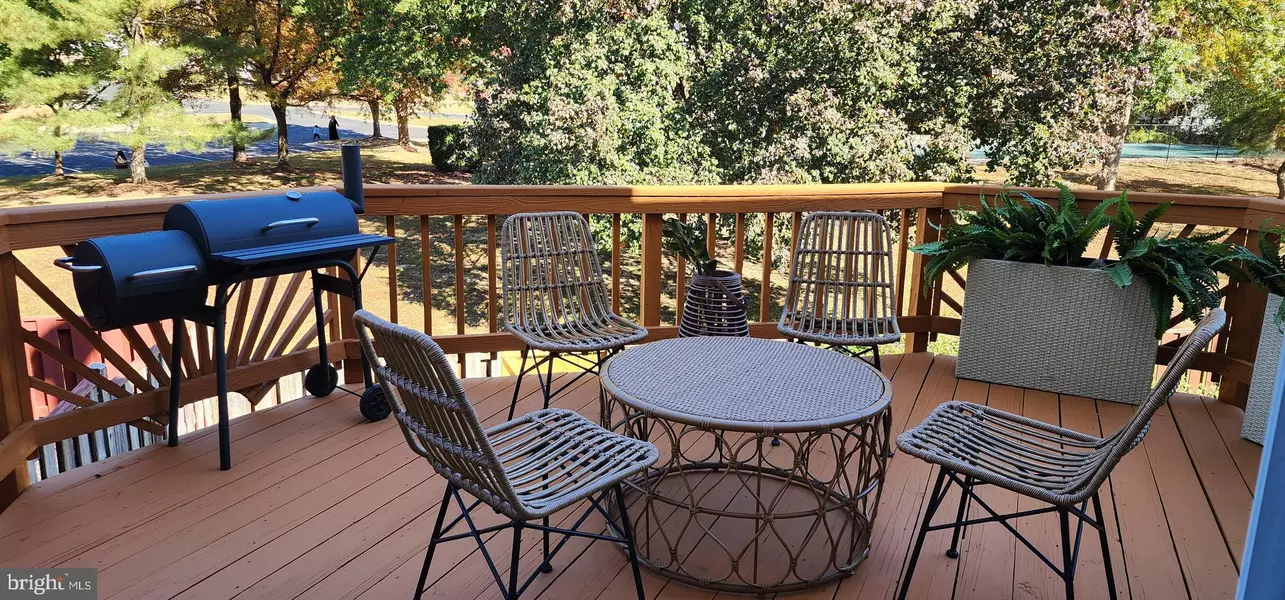 2076 BOWLINE LOOP, Woodbridge, VA 22192