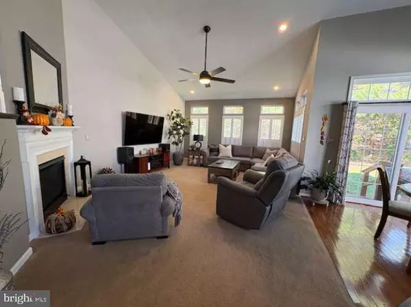 Berlin, NJ 08009,172 HEARTHSTONE DR