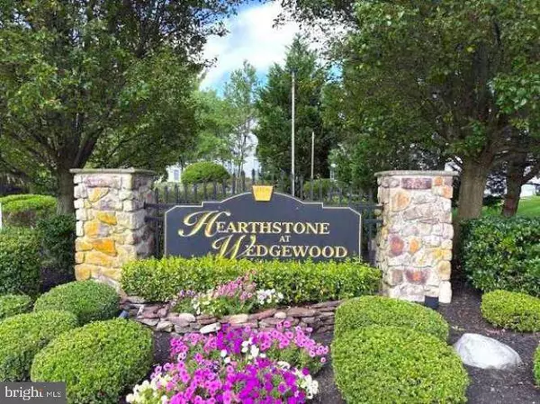 Berlin, NJ 08009,172 HEARTHSTONE DR