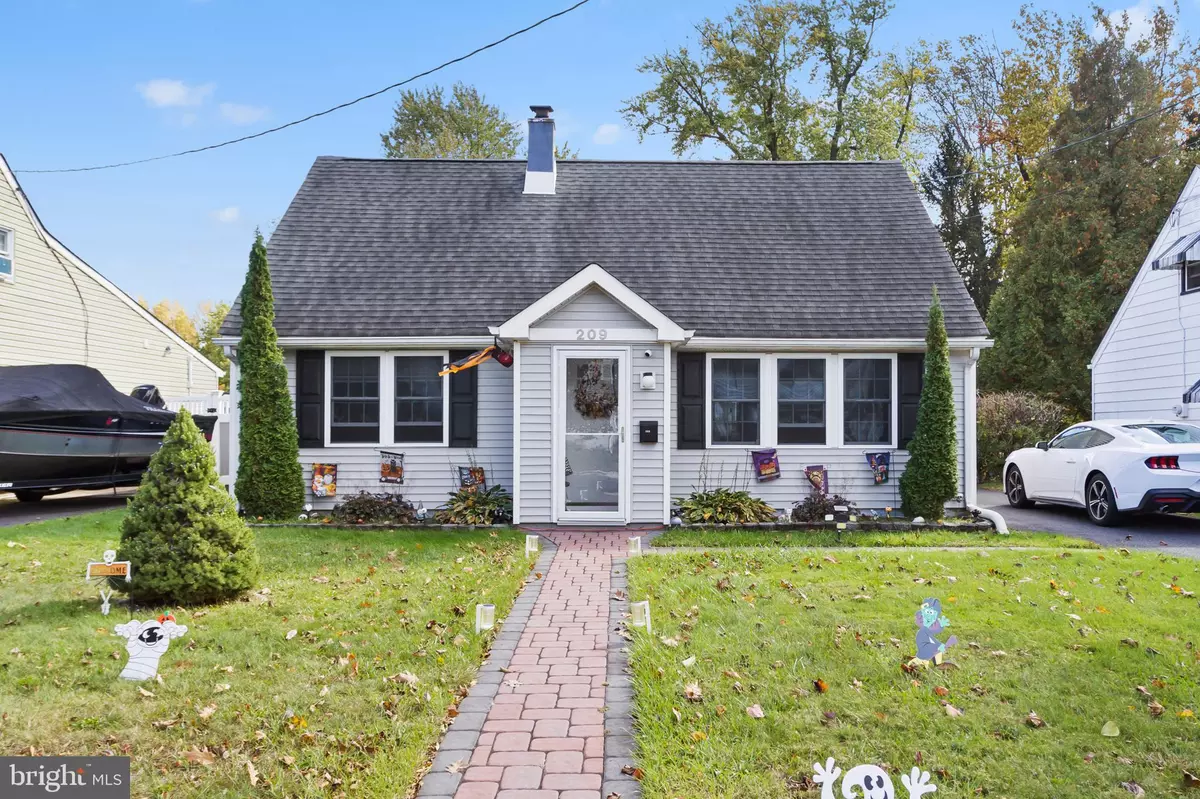 Hamilton, NJ 08619,209 EATON AVE