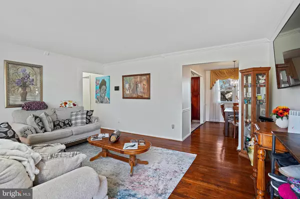 Lanham, MD 20706,7531 DOVER LN