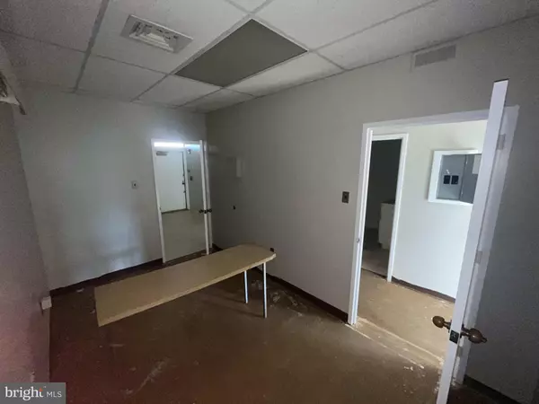 2801 ISLAND AVE #5, Philadelphia, PA 19153