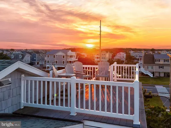 Bethany Beach, DE 19930,10 S 4TH ST