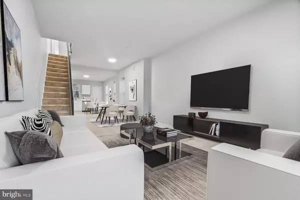 Baltimore, MD 21205,626 N DECKER AVE