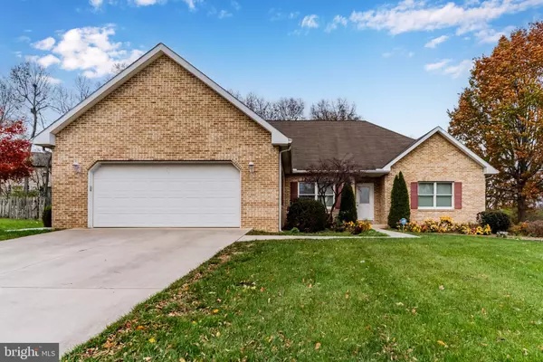 6226 CHARING CROSS, Mechanicsburg, PA 17050