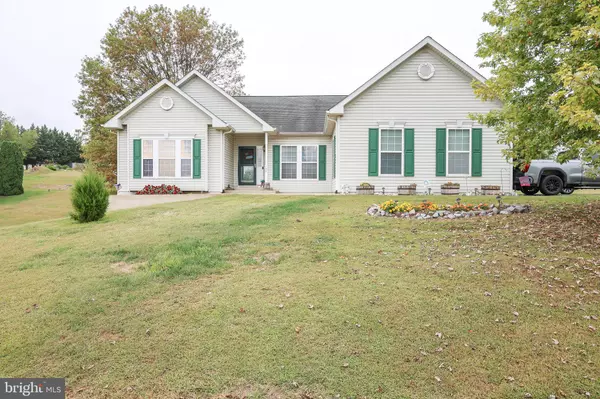 139 PINNACLE DR, Bunker Hill, WV 25413