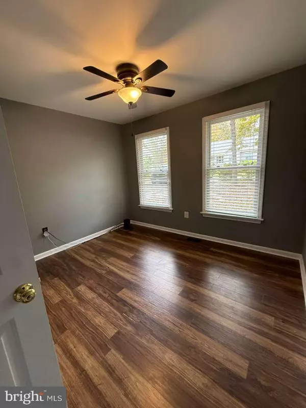 King George, VA 22485,11058 LEE ST