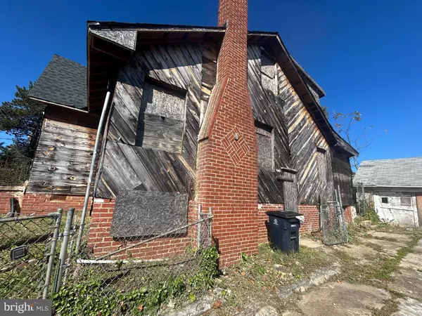 Capitol Heights, MD 20743,4304 TORQUE ST