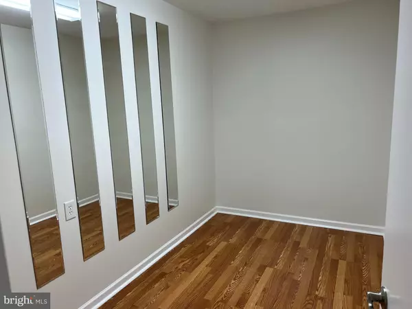 Reston, VA 20191,11400 TURNMILL LN