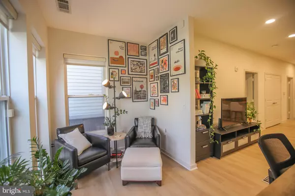 Silver Spring, MD 20910,8045 NEWELL ST #112