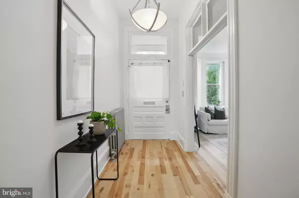 Washington, DC 20002,136 R ST NE