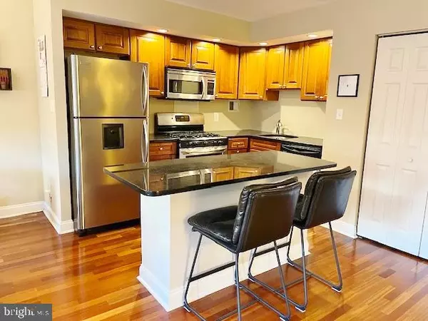 Philadelphia, PA 19103,2101 CHESTNUT STREET #517